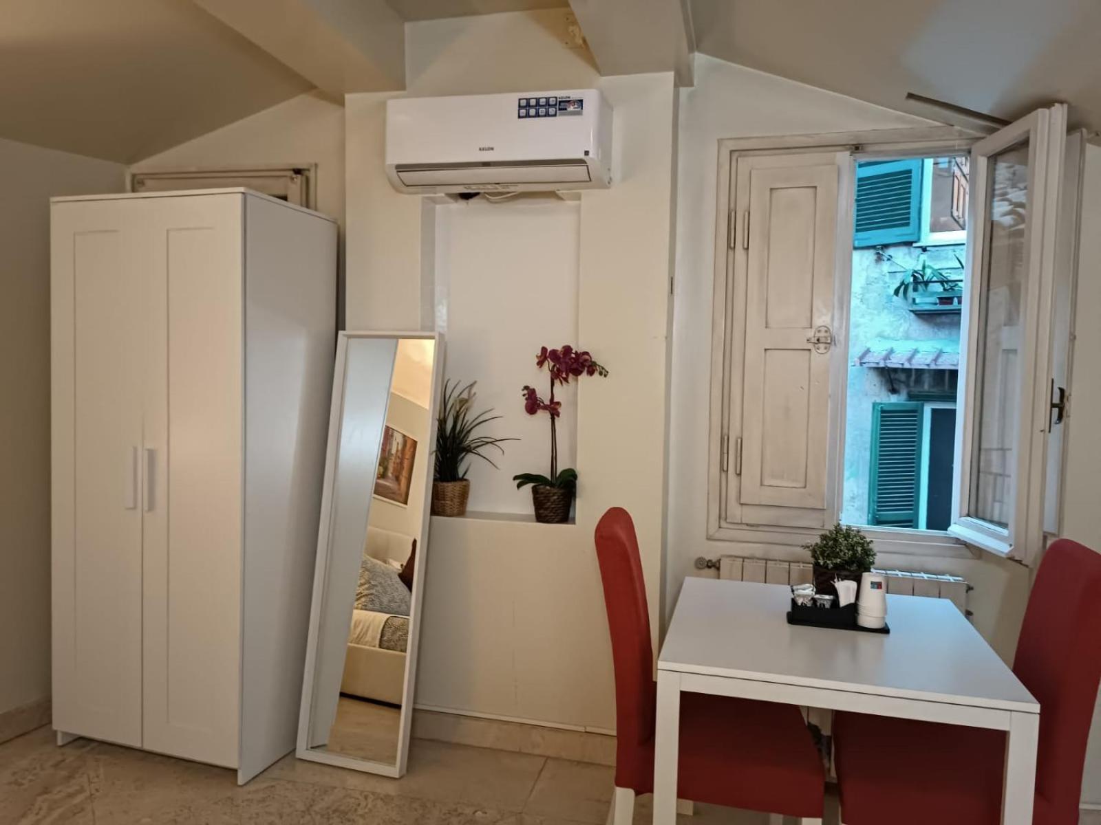 Navona Private Rooms Bnb Rome Exterior photo